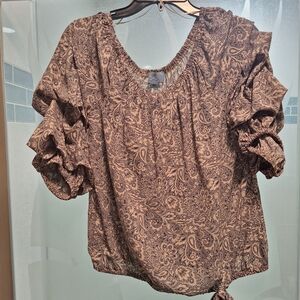 Croft & Barrow Women's Paisley Ruffle Sleeve Top in Beige And Blue